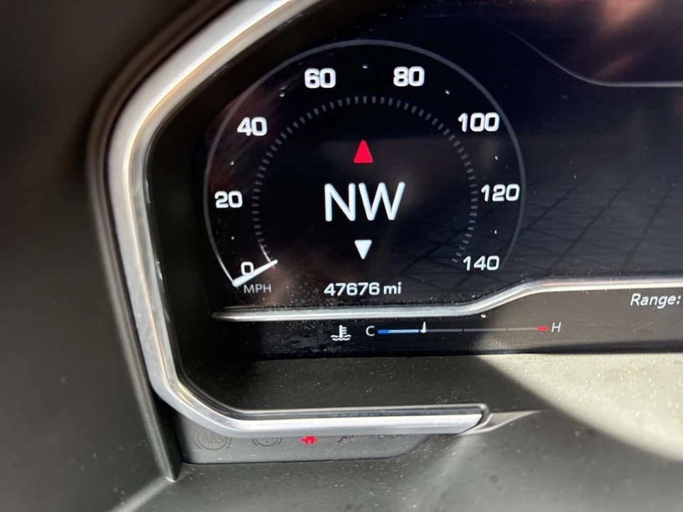 2023 GMC Sierra 5th Gen - Image 28 of 31