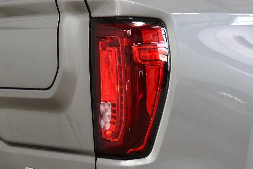 2023 GMC Sierra 5th Gen - Image 21 of 21