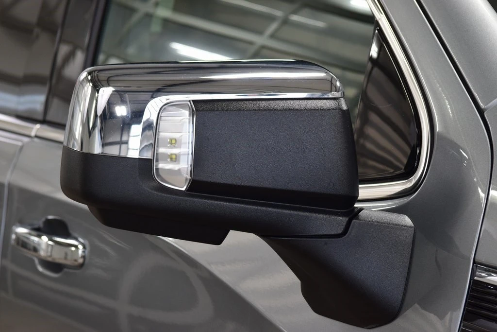 2023 GMC Sierra 5th Gen - Image 18 of 21
