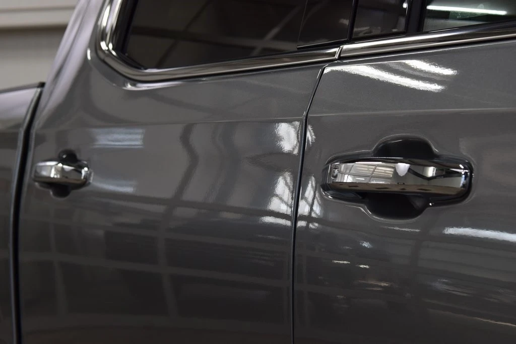 2023 GMC Sierra 5th Gen - Image 19 of 21