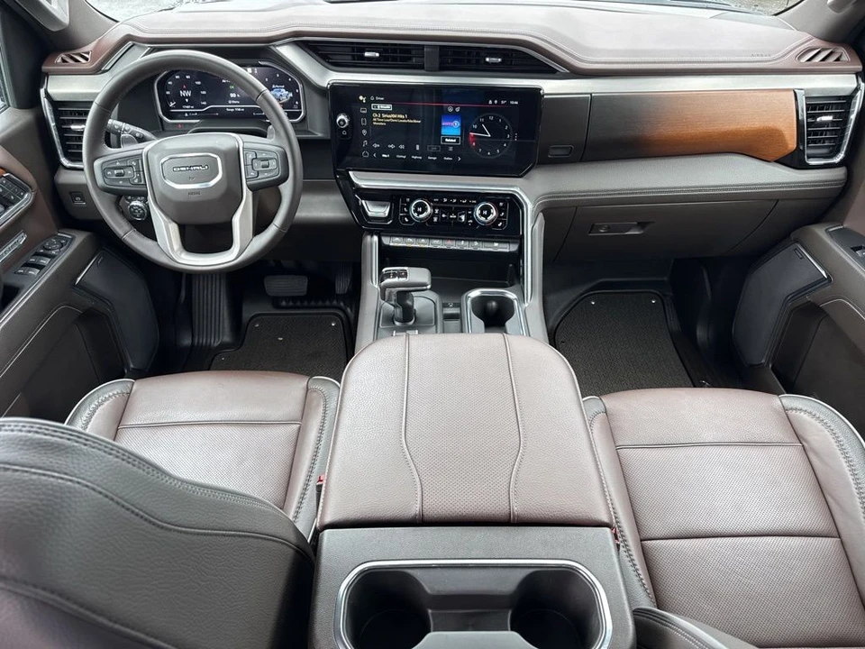 2023 GMC Sierra 5th Gen - Image 15 of 21