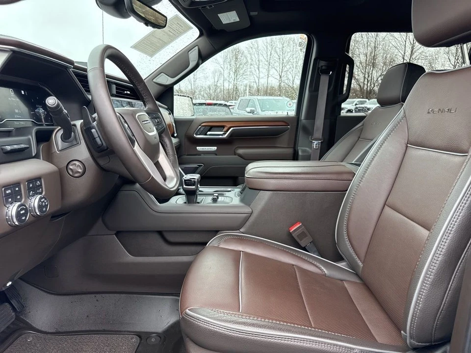 2023 GMC Sierra 5th Gen - Image 9 of 21
