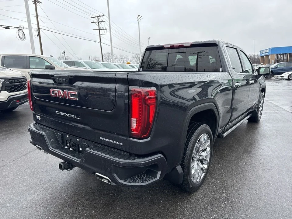 2023 GMC Sierra 5th Gen - Image 5 of 21