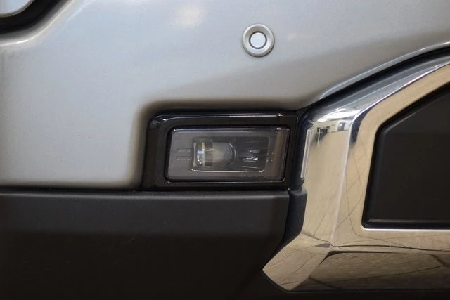 2023 GMC Sierra 5th Gen - Image 14 of 21