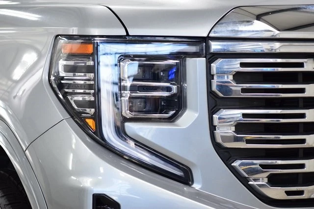 2023 GMC Sierra 5th Gen - Image 12 of 12
