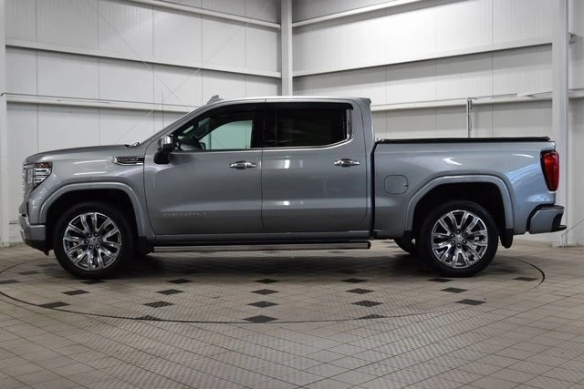 2023 GMC Sierra 5th Gen - Image 4 of 12