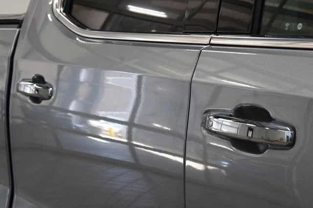 2023 GMC Sierra 5th Gen - Image 19 of 21