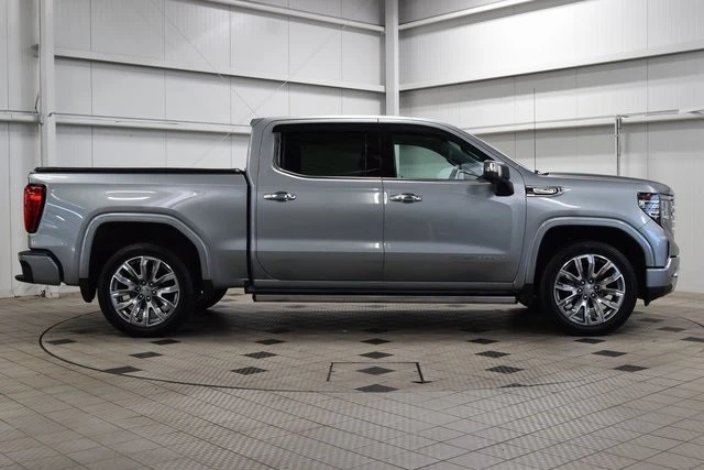 2023 GMC Sierra 5th Gen - Image 9 of 12