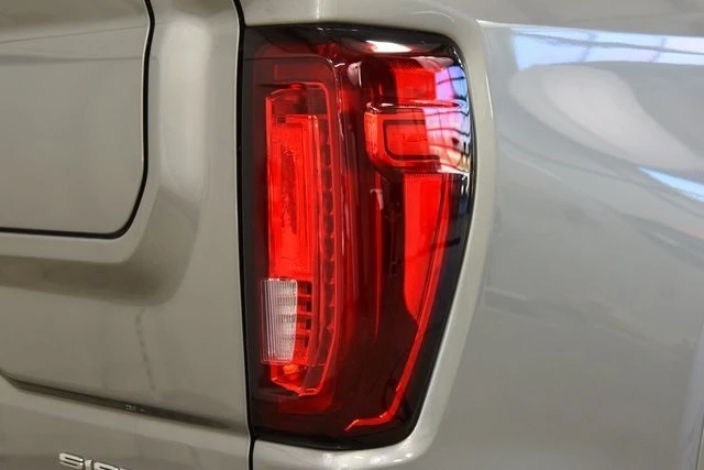 2023 GMC Sierra 5th Gen - Image 21 of 21
