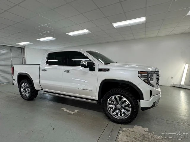 2023 GMC Sierra 5th Gen - Image 3 of 18