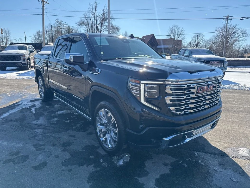 2023 GMC Sierra 5th Gen - Image 7 of 21
