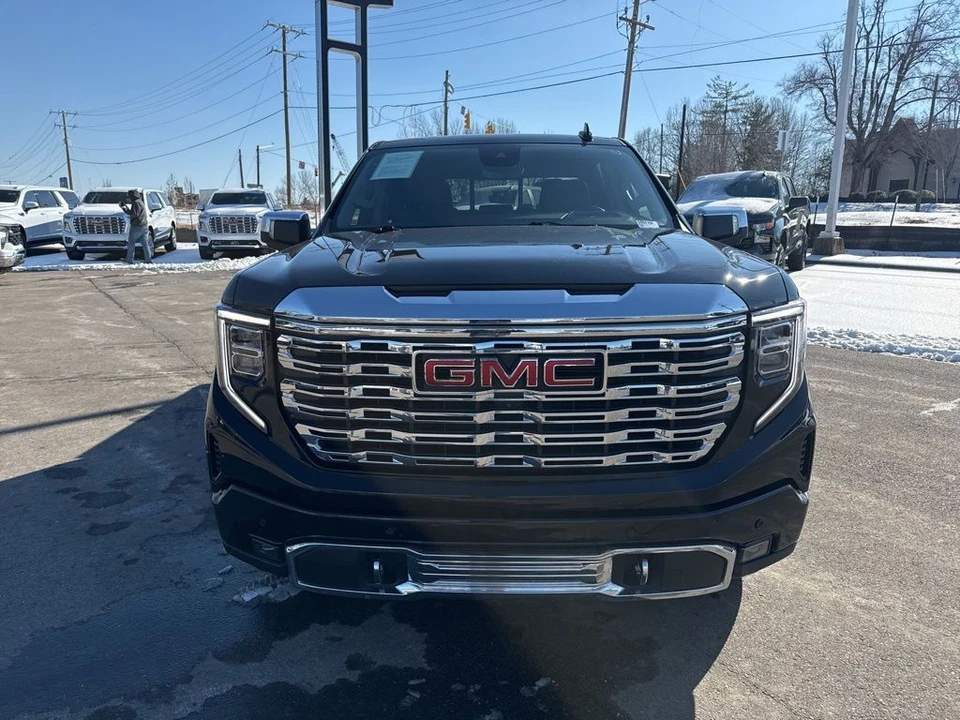 2023 GMC Sierra 5th Gen - Image 8 of 21