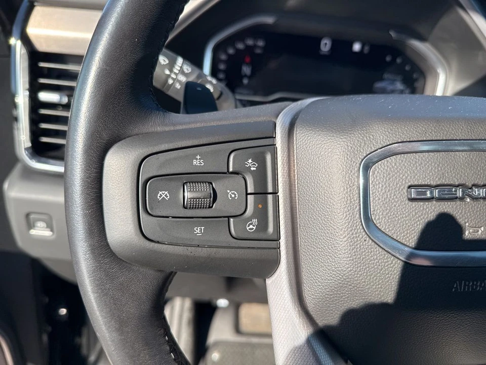 2023 GMC Sierra 5th Gen - Image 17 of 21