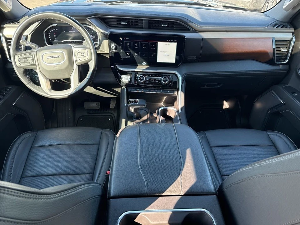 2023 GMC Sierra 5th Gen - Image 15 of 21