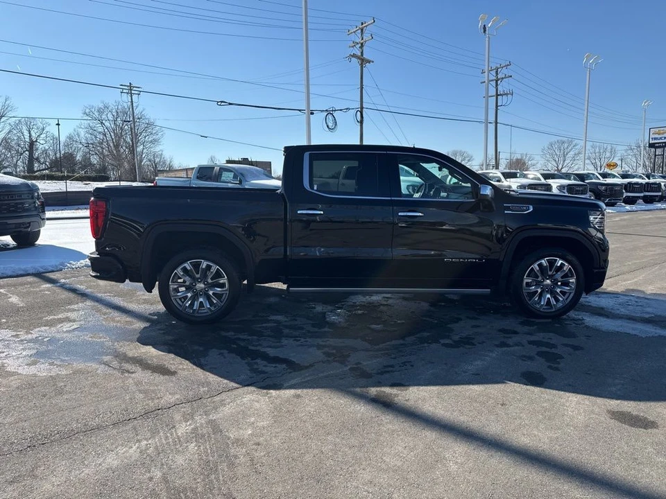 2023 GMC Sierra 5th Gen - Image 6 of 12