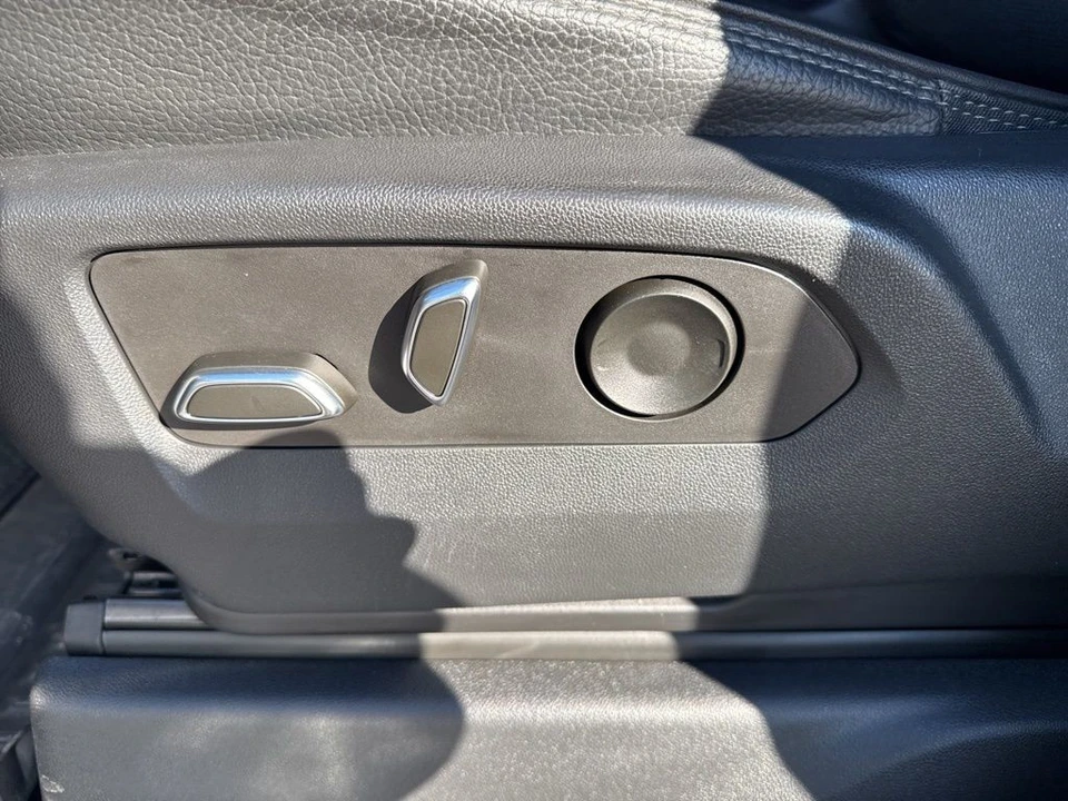 2023 GMC Sierra 5th Gen - Image 11 of 21