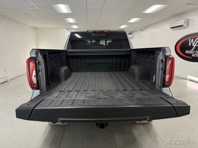 2023 GMC Sierra 5th Gen - Image 7 of 20