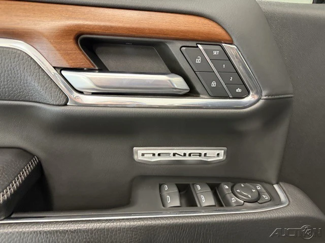 2023 GMC Sierra 5th Gen - Image 12 of 20
