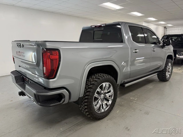 2023 GMC Sierra 5th Gen - Image 5 of 20