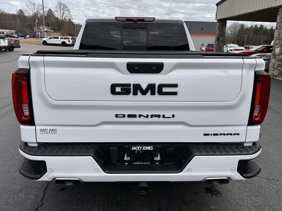 2023 GMC Sierra 5th Gen - Image 7 of 31