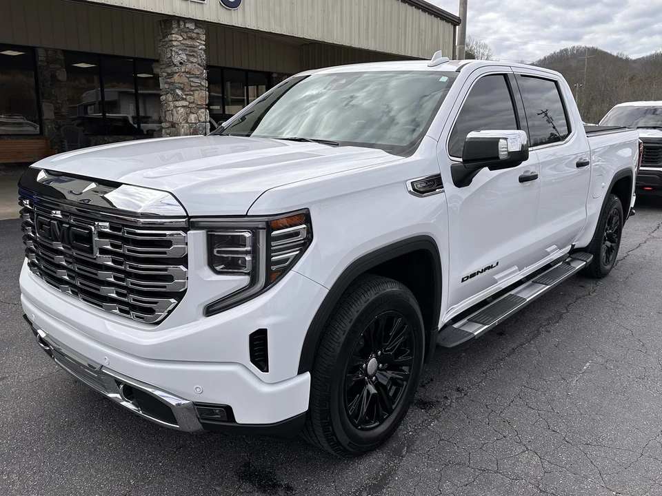 2023 GMC Sierra 5th Gen - Image 2 of 12