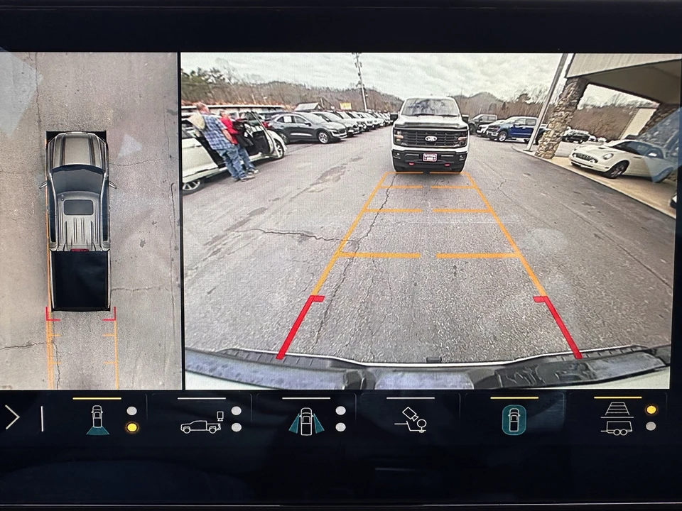 2023 GMC Sierra 5th Gen - Image 25 of 31