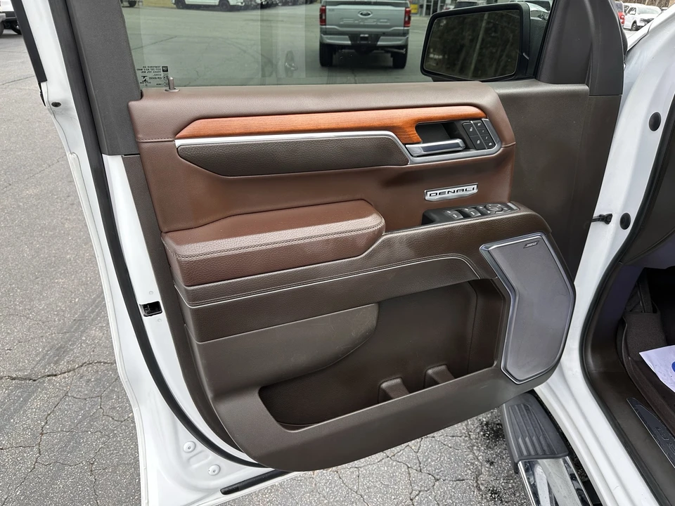 2023 GMC Sierra 5th Gen - Image 11 of 31