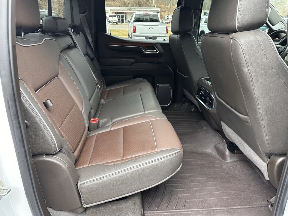 2023 GMC Sierra 5th Gen - Image 18 of 31