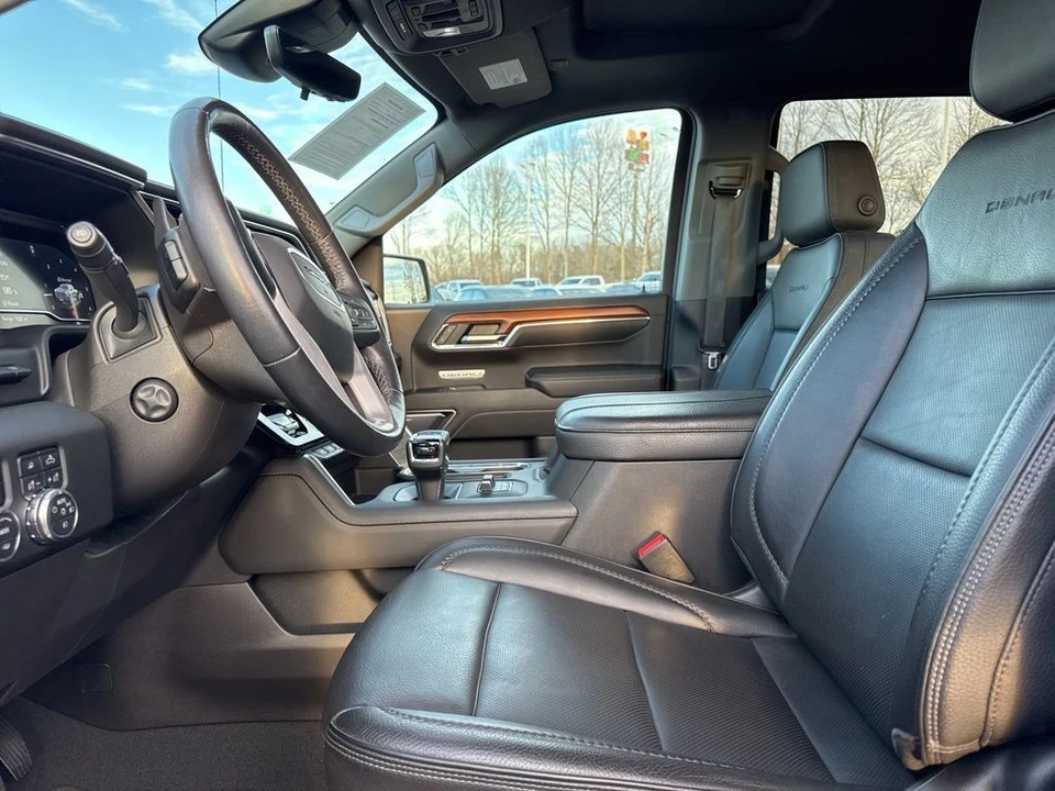 2023 GMC Sierra 5th Gen - Image 9 of 12
