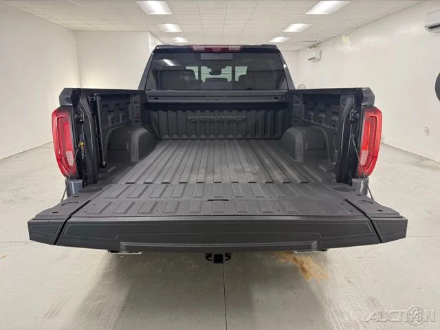 2023 GMC Sierra 5th Gen - Image 10 of 21