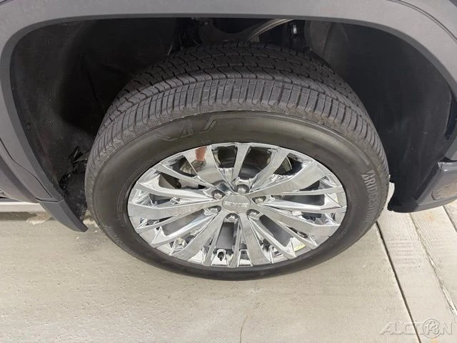 2023 GMC Sierra 5th Gen - Image 5 of 21