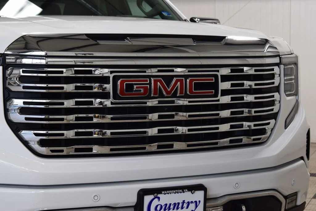 2023 GMC Sierra 5th Gen - Image 11 of 21