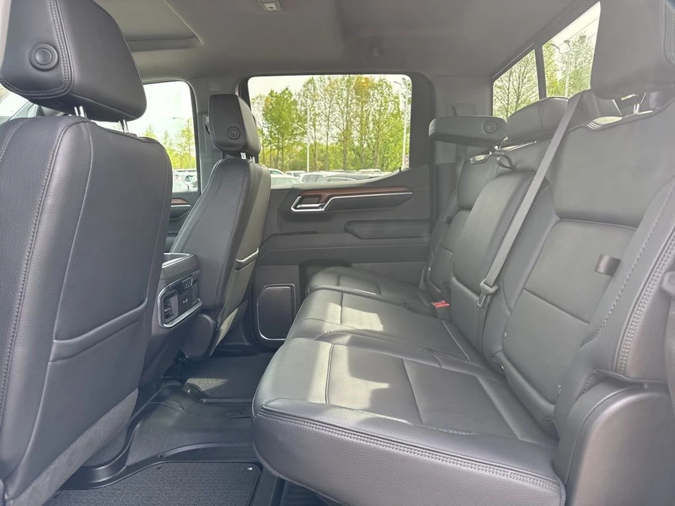 2023 GMC Sierra 5th Gen - Image 13 of 21
