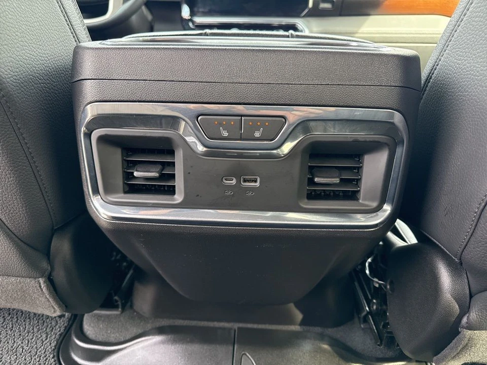 2023 GMC Sierra 5th Gen - Image 14 of 21