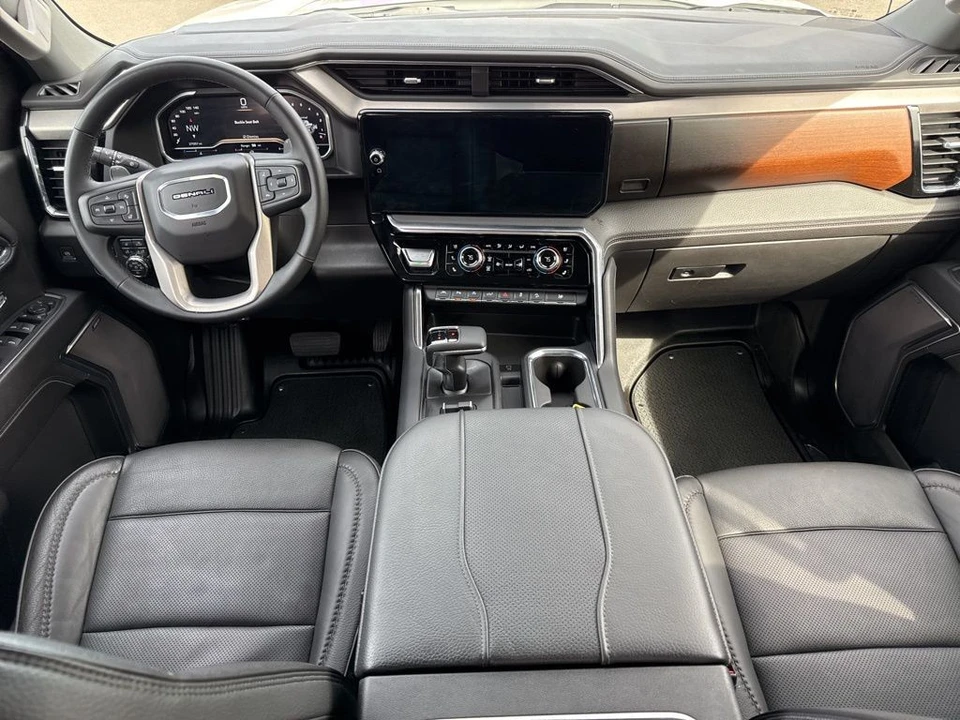 2023 GMC Sierra 5th Gen - Image 15 of 21