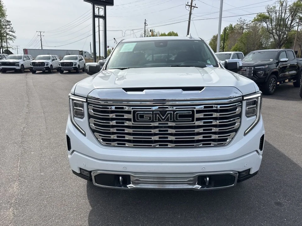 2023 GMC Sierra 5th Gen - Image 8 of 21
