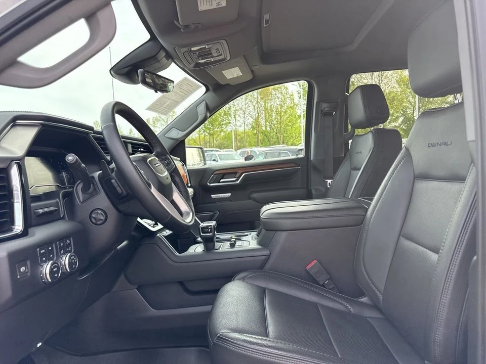 2023 GMC Sierra 5th Gen - Image 9 of 21