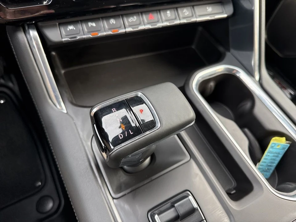2023 GMC Sierra 5th Gen - Image 19 of 21