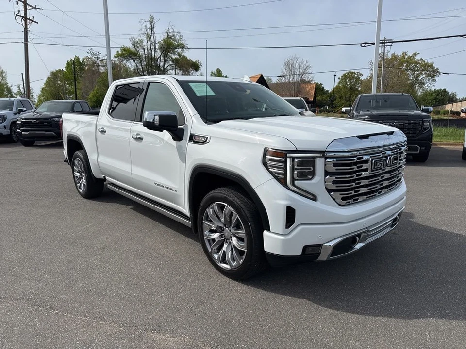 2023 GMC Sierra 5th Gen - Image 7 of 21