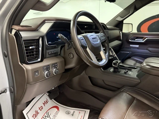 2023 GMC Sierra 5th Gen - Image 8 of 18