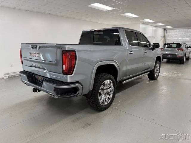 2023 GMC Sierra 5th Gen - Image 3 of 18