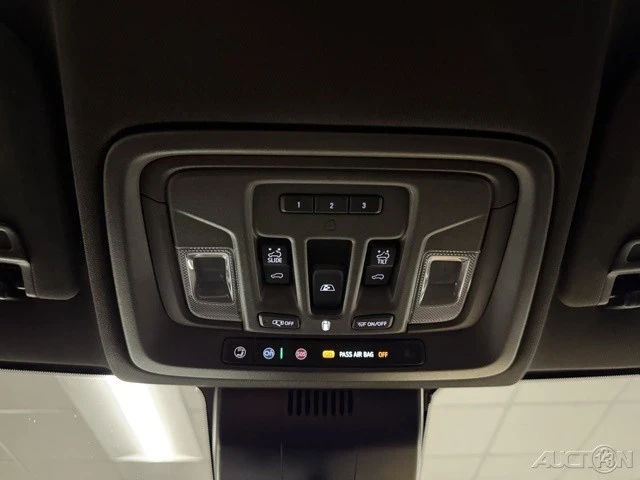 2023 GMC Sierra 5th Gen - Image 17 of 18