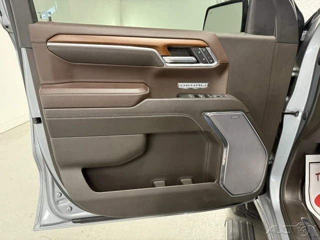 2023 GMC Sierra 5th Gen - Image 9 of 18