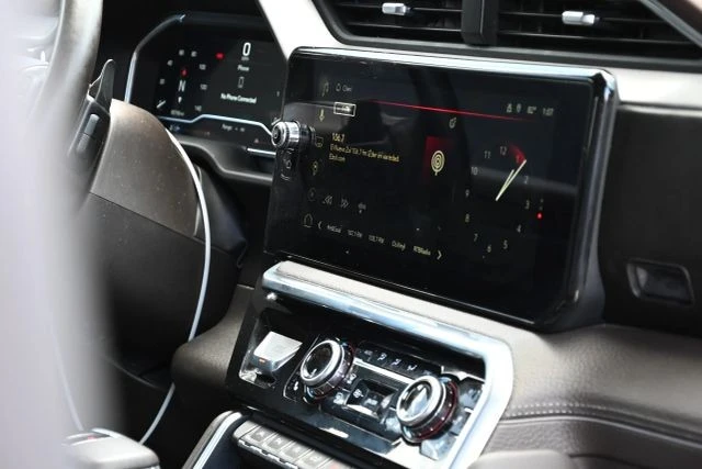 2023 GMC Sierra 5th Gen - Image 14 of 21