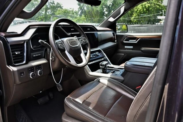 2023 GMC Sierra 5th Gen - Image 17 of 21