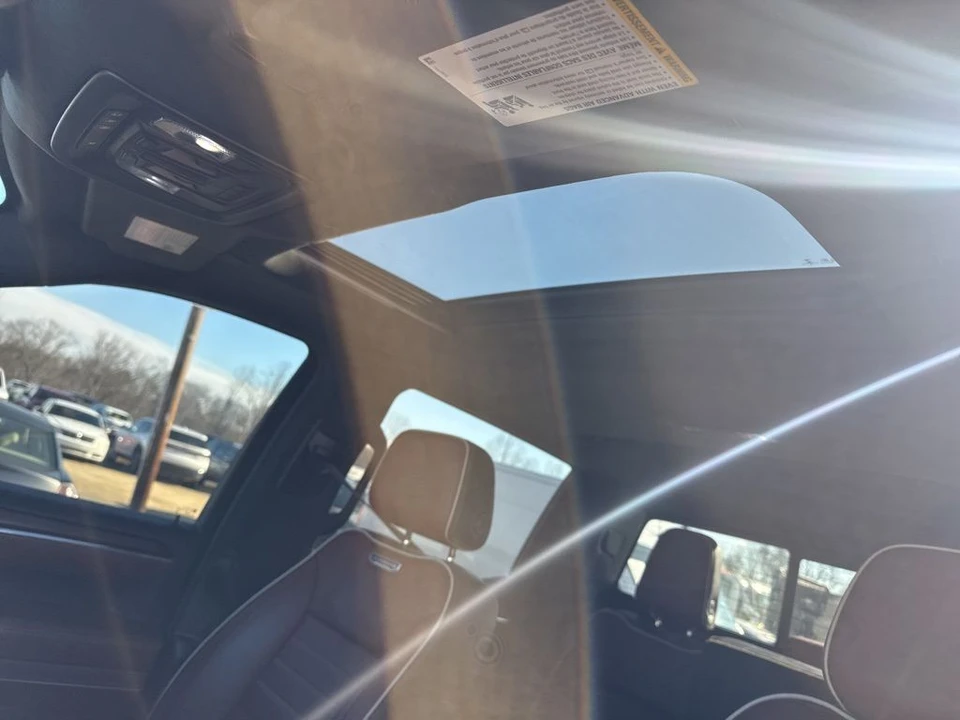 2023 GMC Sierra 5th Gen - Image 6 of 8