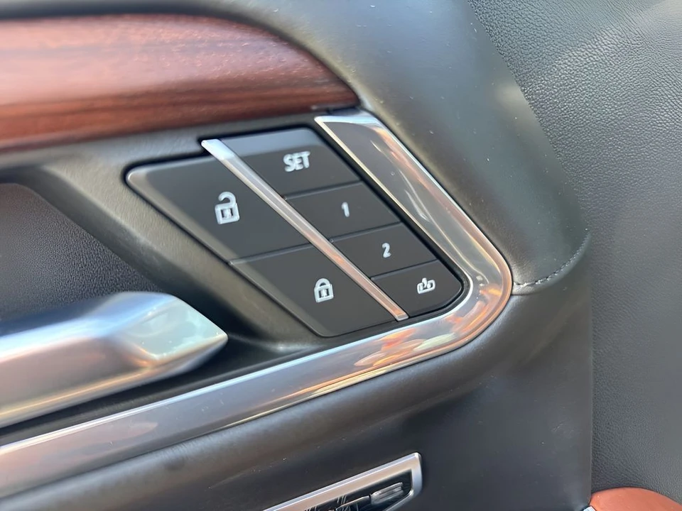 2023 GMC Sierra 5th Gen - Image 11 of 12