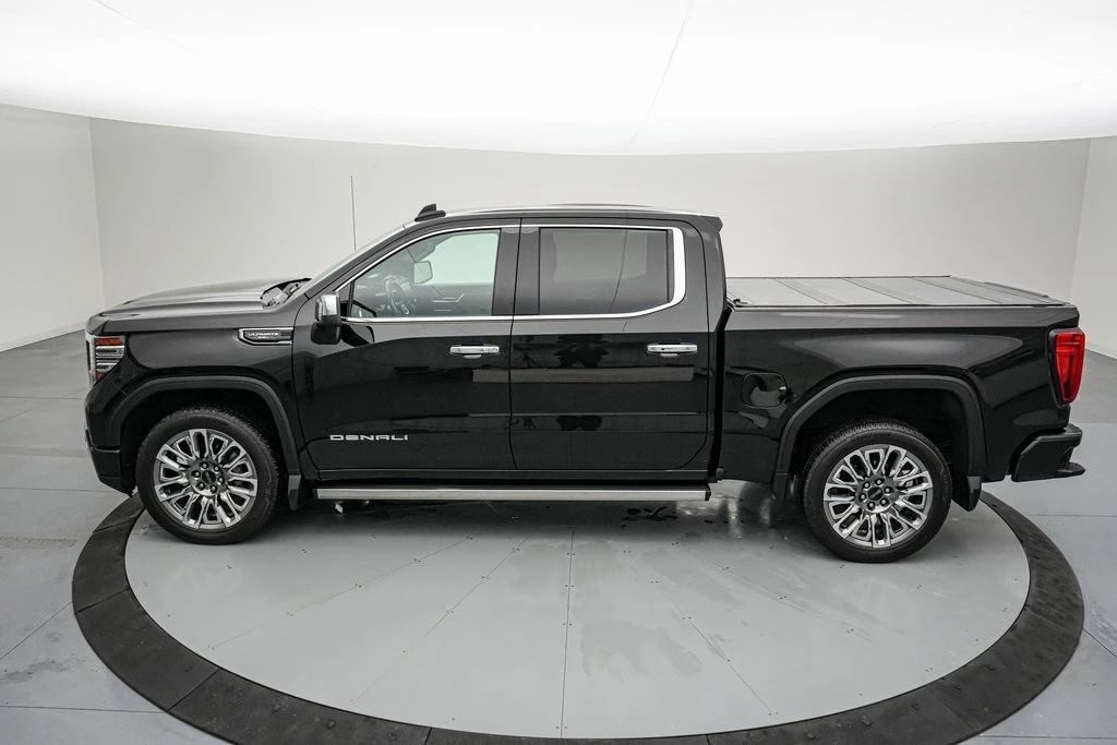 2023 GMC Sierra 5th Gen - Image 9 of 21