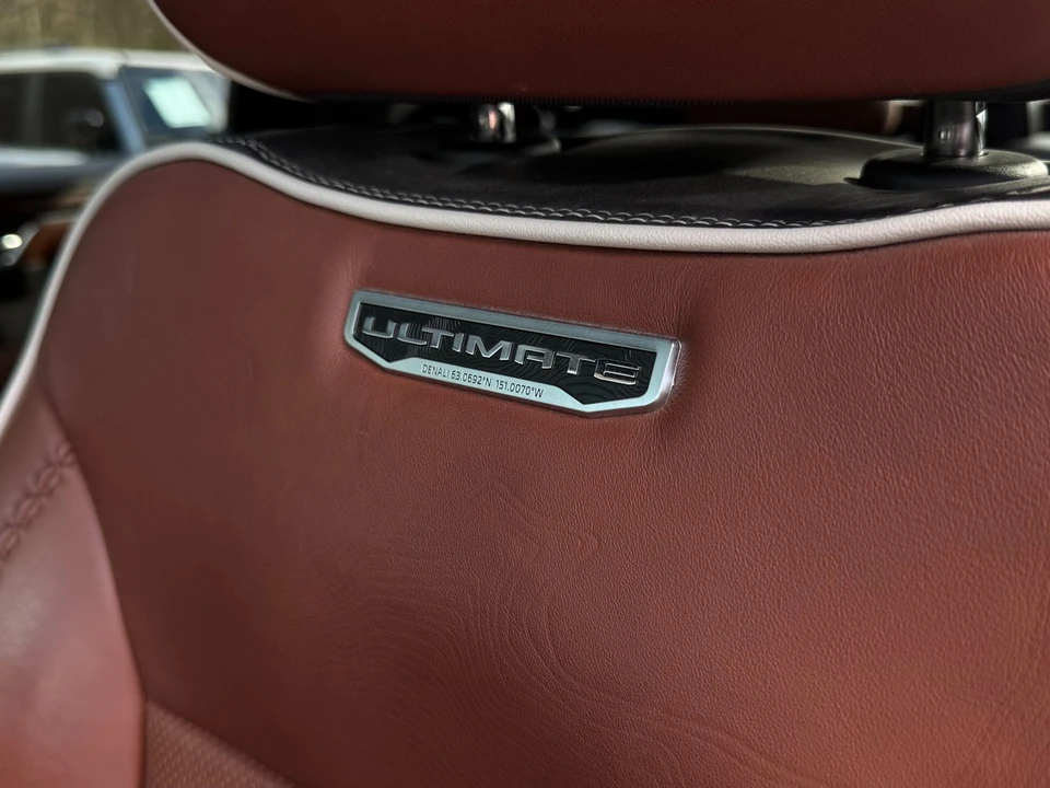 2023 GMC Sierra 5th Gen - Image 15 of 21