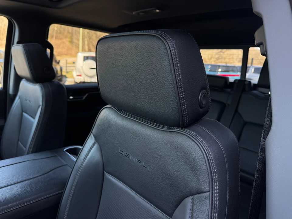 2023 GMC Sierra 5th Gen - Image 13 of 21